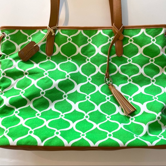 🆕 NWOT Lucy Buffett’s Lulu’s Printed Tote Bag - Picture 3 of 9